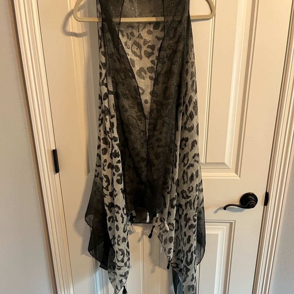 #524. Sunshine & Rodeos Sheer/Shimmer Vest. One size. Tassel accents. NWT!